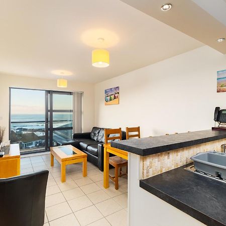 West Beach - Holiday Apartments Уестуърд Хоу Стая снимка
