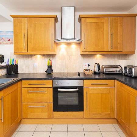 West Beach - Holiday Apartments Уестуърд Хоу Екстериор снимка