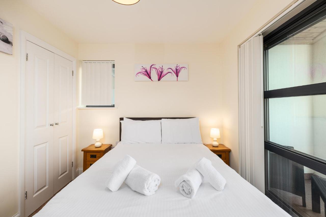 West Beach - Holiday Apartments Уестуърд Хоу Екстериор снимка